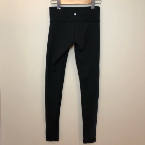 UNWORN Lululemon Wunder Under | size 4 reversible - Picture 6 of 11